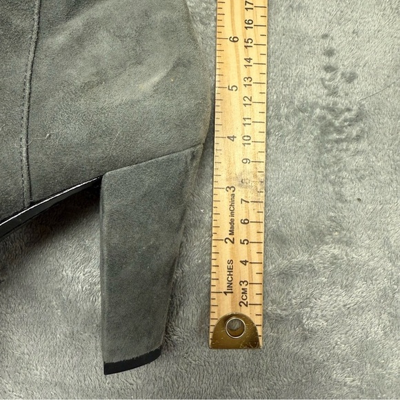 Alice + Olivia Grey Suede Platform Side Zip Booties - Size EU 37.5, US 7 - Picture 12 of 13